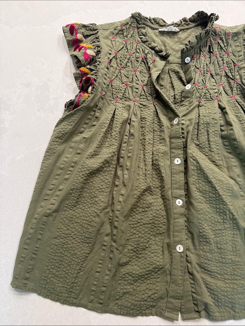 THML olive  Green Embroidered Cap-Sleeve Button-Front Women’s Top - Picture 5 of 7